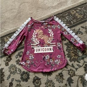 Beautees  🦄 Unicorn top with crocheted arms winter weight size Med wine …